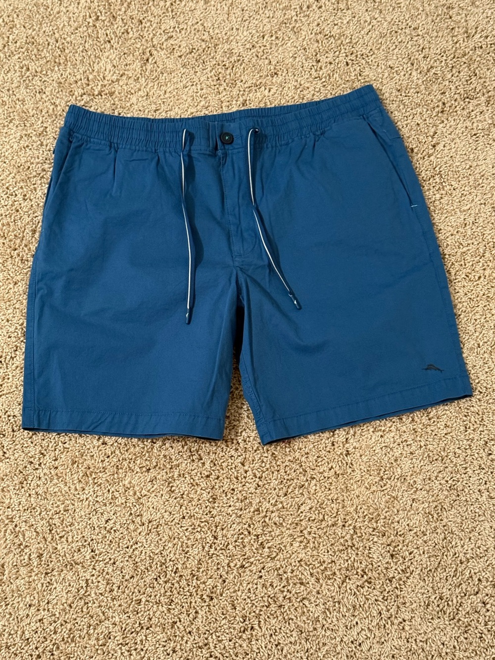 Tommy Bahama Medium Blue X-Large 8 inch Chico Shorts. Excellent Condition.